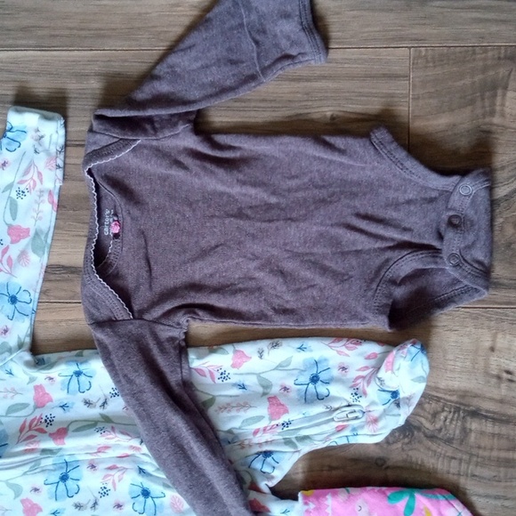 Carter's Newborn Baby Bundle Lot - Picture 3 of 5